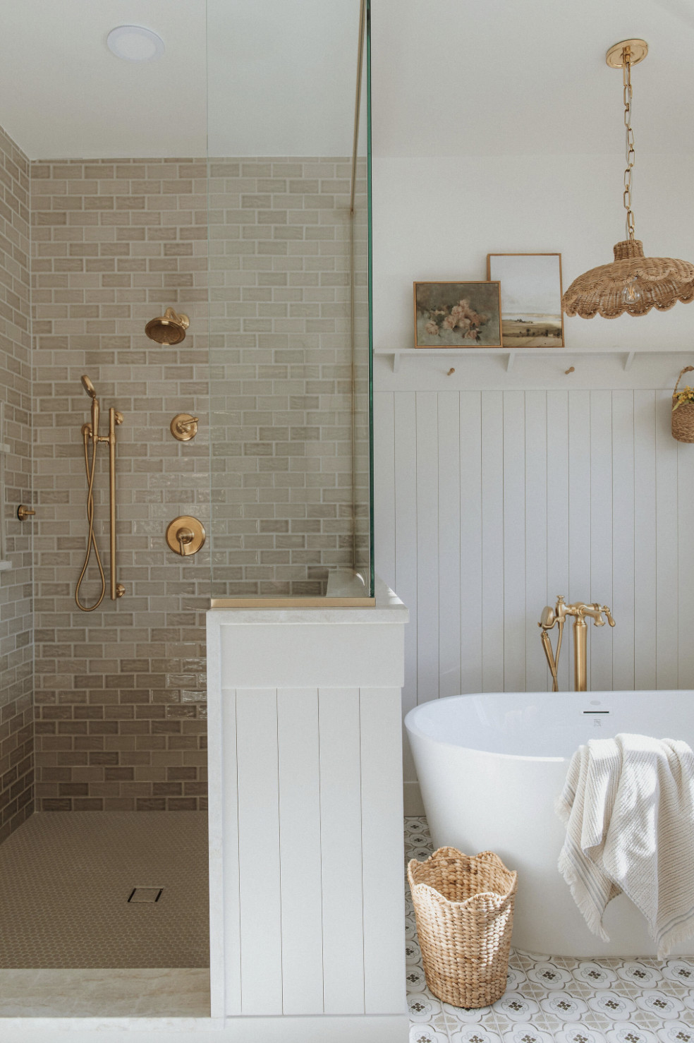 Sherwin Williams Gossamer Veil Paint in a Bathroom